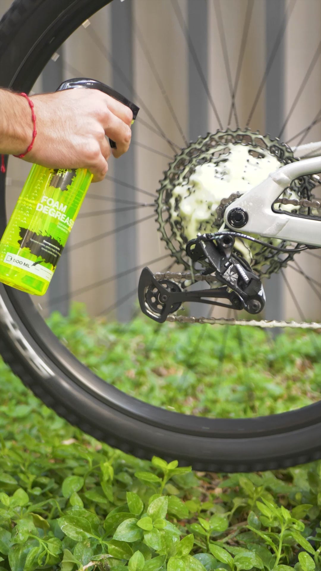 FOAM_DEGREASER_DESENGRASANTE_CADENA_CASSETTE_BEDIRT_LIMPIADOR_BICICLETA_DEPORTE_CICLISMO_BTM_RUTA_ENDURO_BE_DIRT